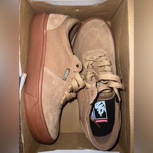 Vans big kid 4.5 new